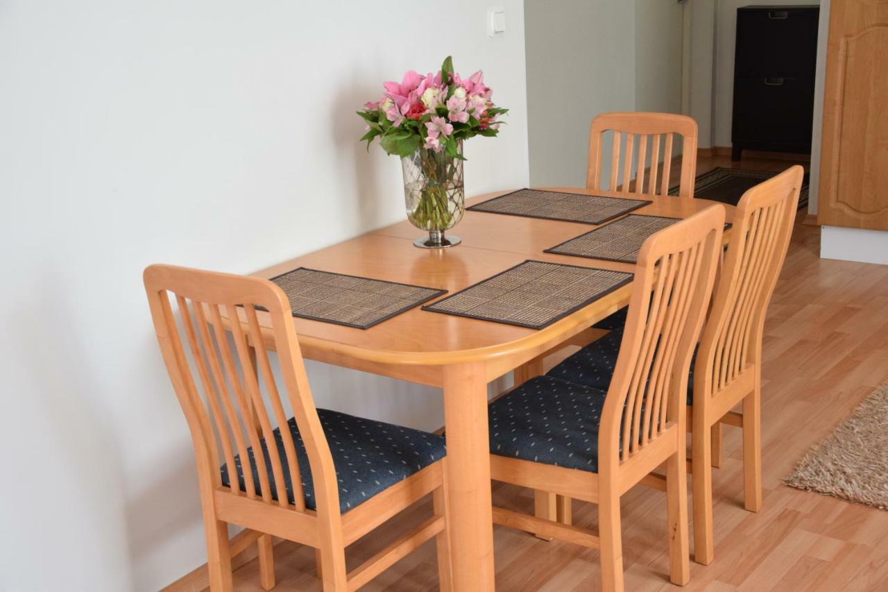 Long Holiday Apartment Kuressaare Exterior foto